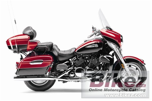 Big Yamaha royal star venture picture and wallpaper from Bikez.com